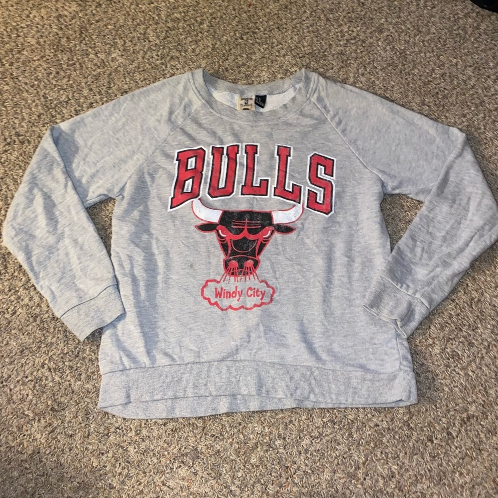 Forever21 Chicago Bulls Sweater size M